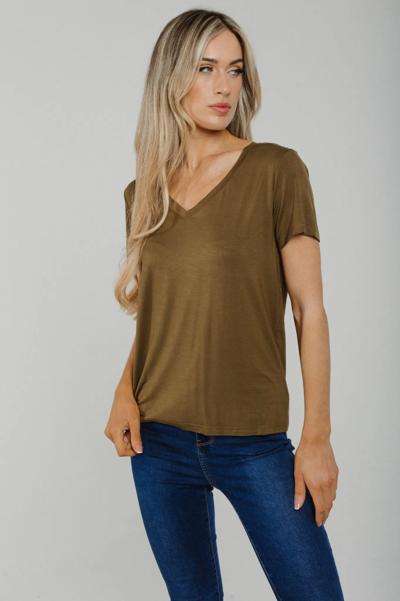 Ally V-Neck T-Shirt In Khaki