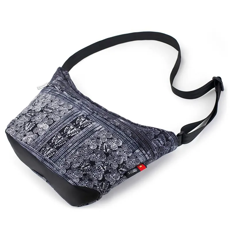 Bagan Shoulder Bag