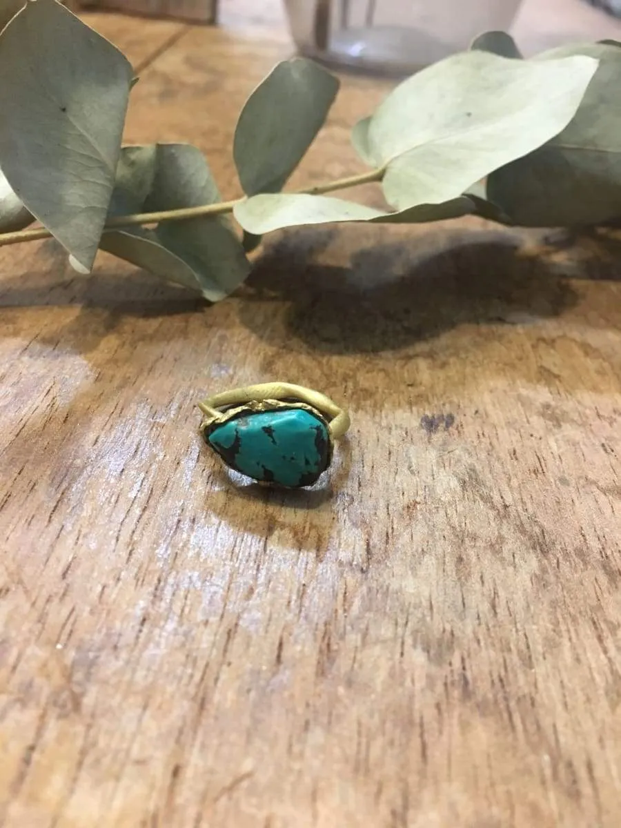 Green stone ring, brass rustic linker, real stones, turquoise stone, green quartz, perfect gift for her, one of a kind ring, organic linker