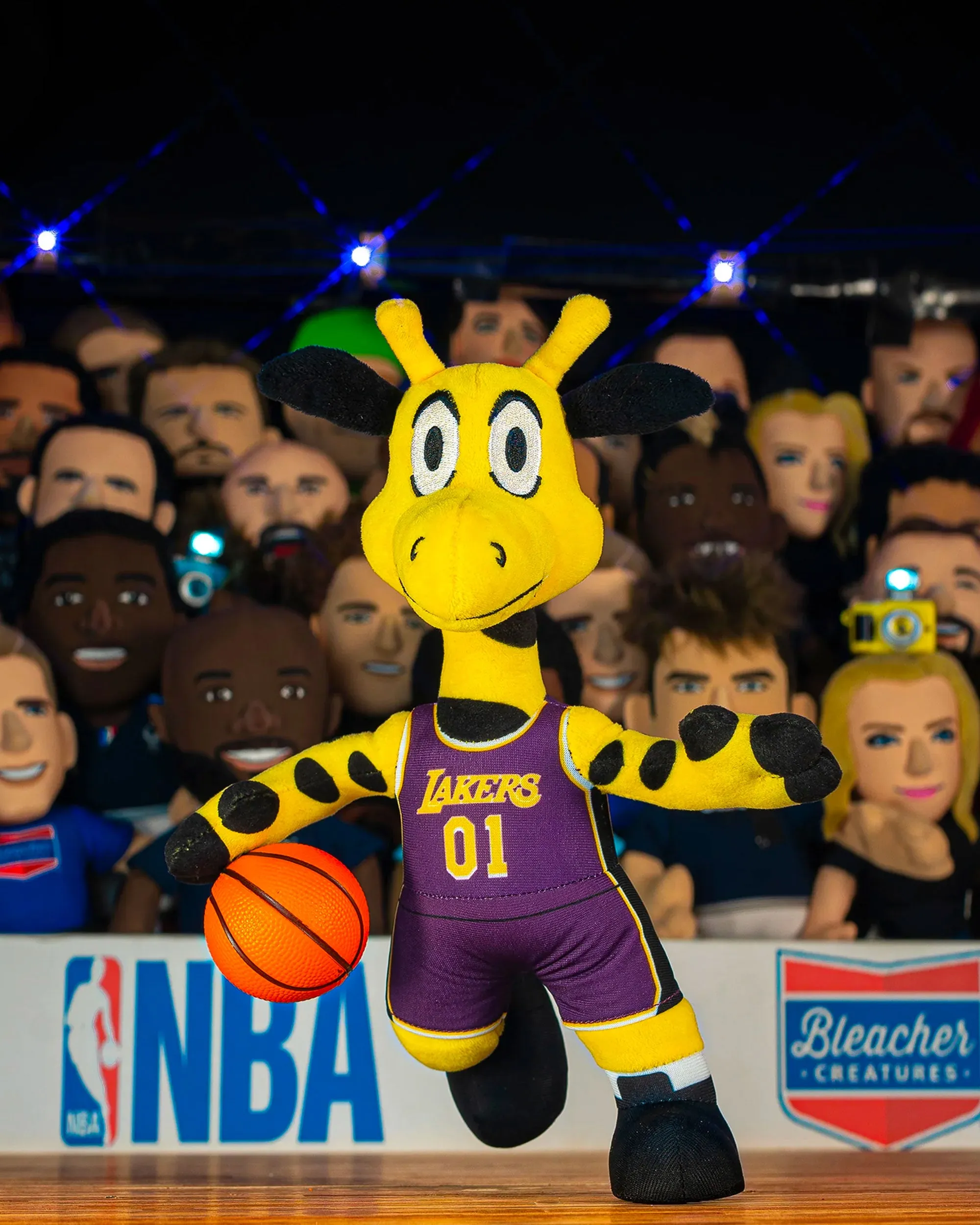 Los Angeles Lakers Giraffe 10 Mascot Plush Figure