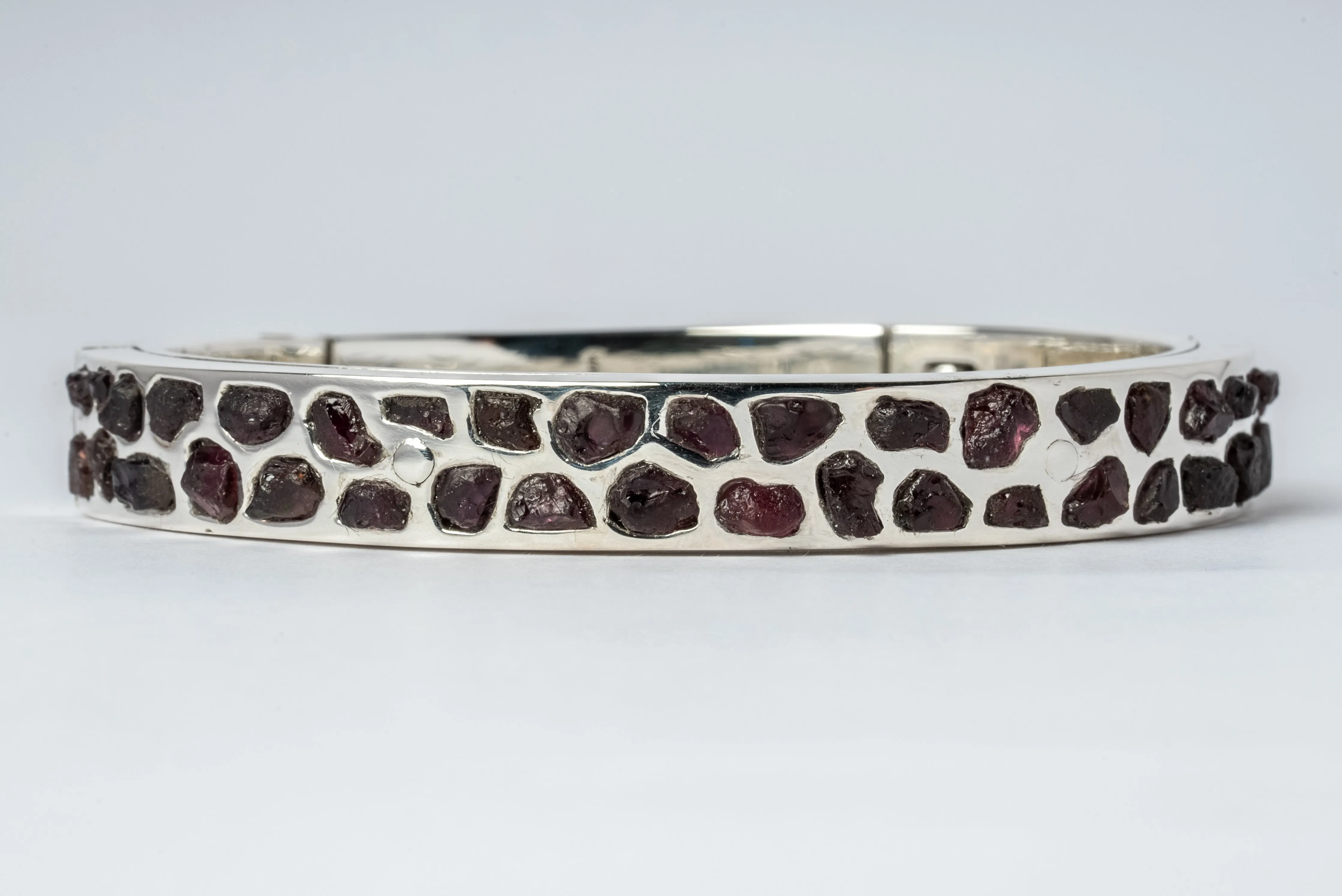 Sistema Bracelet v2 (Mega Pavé, Red Songea Sapphire, 9mm, PA SAP)